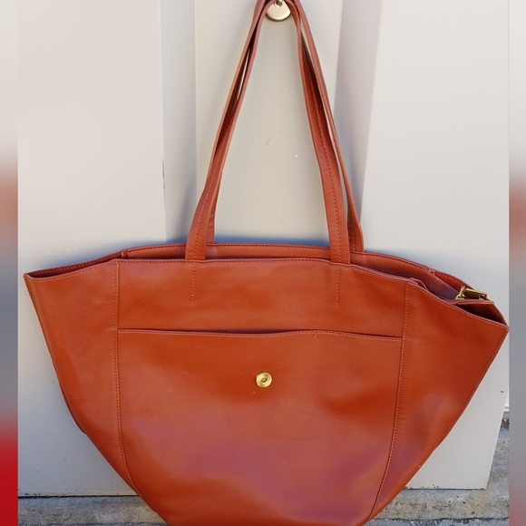 Anthropologie Handbags - Anthropologie Vegan Leather Bag rust orange color